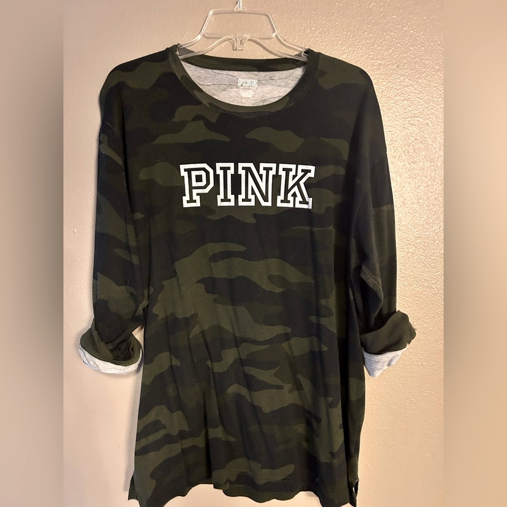 VS PINK long sleeve camouflage tee